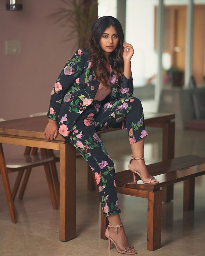 శివ తుర్లపాటి దర్శకత్వం వహించిన ఈ సినిమా ప్రేక్షకులను బాగా ఆకట్టుకుంది.