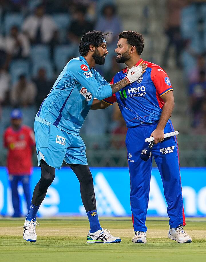 இதன்மூலம் 6 விக்கெட்கள் வித்தியாசத்தில் டெல்லி கேபிடல்ஸ் அணி வெற்றி பெற்றது.