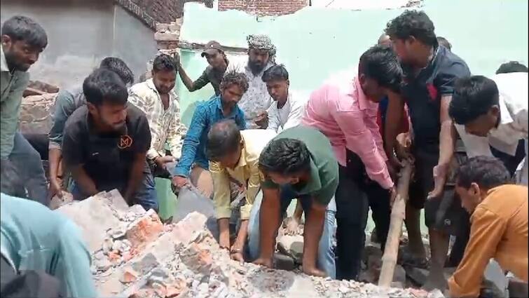 Gorakhpur dilapidated house lenter fell demolishing laborer died buried under debris chaos family ann Gorakhpur News: जर्जर मकान तोड़ते वक्त गिरा लिंटर, मलबे में दबकर मजदूर की हुई मौत