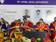 Ram Chaarn: ఇకపై డా.రామ్‌ చరణ్‌ - గౌరవ డాక్టరేట్‌ అందుకున్న 'గ్లోబల్‌ స్టార్‌', ఫోటోలు చూశారా?