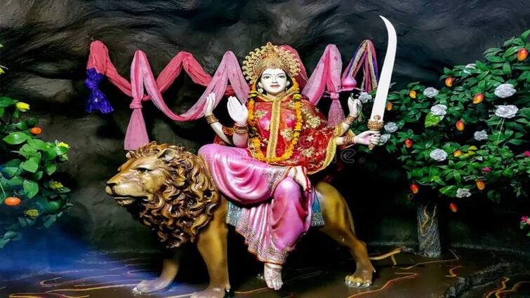 Chaitra Navratri 6th Day: ચOn the sixth day of Chaitri Navratri worship Goddess Katyayani as her favorite bhog, know the pooja rituals and mantras Chaitra Navratri 6th Day: ચૈત્રી નવરાત્રીના છઠ્ઠા દિવસે દેવી કાત્યાયનીને લગાવો તેમનો પ્રિય ભોગ, જાણો પૂજા વિધિ અને મંત્ર