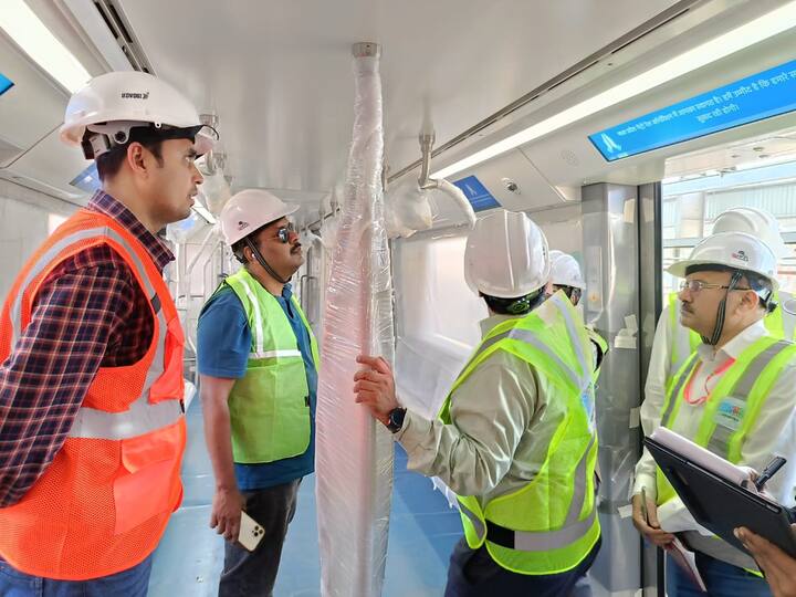 यही वजह है कि सितंबर महीने में मेट्रो का ट्रायल रन पूरा कर लिया गया. ट्रायल रन के पहले तीन रैक गुजरात से मंगवाए गए, जिन्हें असेंबल करके करीब 6 किलोमीटर लंबे सुपर प्रायोरिटी कॉरिडोर पर टेस्ट रन किया गया.