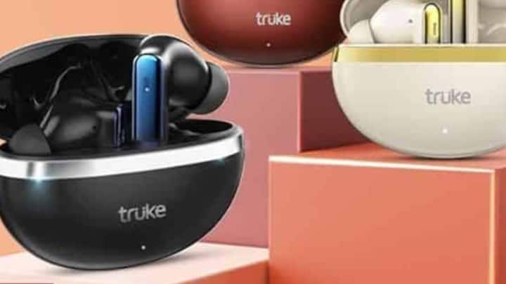 Truke Buds Q1 Lite: ट्रूक के इन ईयरबड्स में आपको एक से बढ़कर एक फीचर्स मिलने वाले हैं. कम कीमत के होने के बावजूद भी इसमें फास्ट चार्जिंग का सपोर्ट मिलता है.