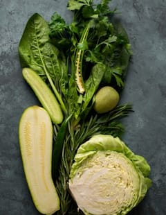 Bad Food Combinations: चाय के साथ कभी न खाएं ये फूड आइटम्स