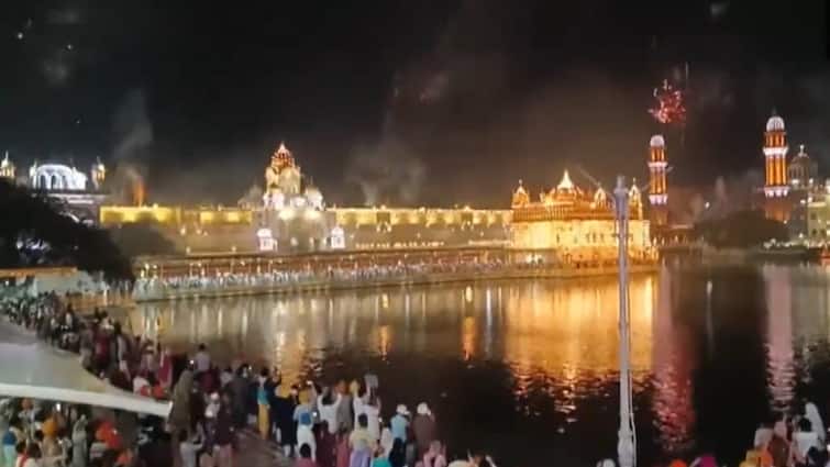 Baisakhi 2024 Celebrations Golden Temple Fireworks Amritsar Punjab Festival Harmandir Sahib Watch Video Baisakhi 2024: Devotees Offer Prayers, Enjoy Spectacular Fireworks In Golden Temple — WATCH