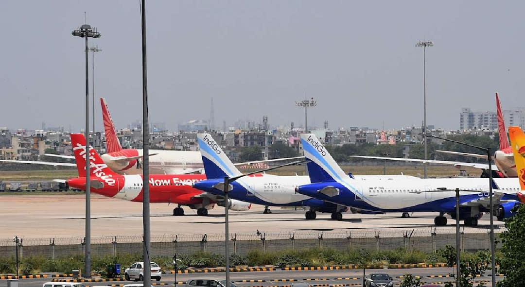 Nagpur News: नागपूर विमानतळावरील 25 हून आधिक विमाने लेट; प्रवाशांचा प्रचंड मनस्ताप, नेमके कारण काय? Dr Babasaheb Ambedkar International Nagpur Airport More than 25 flights delayed due to Light failure in runway maharashtra marathi news Nagpur News: नागपूर विमानतळावरील 25 हून आधिक विमाने लेट; प्रवाशांचा प्रचंड मनस्ताप, नेमके कारण काय?