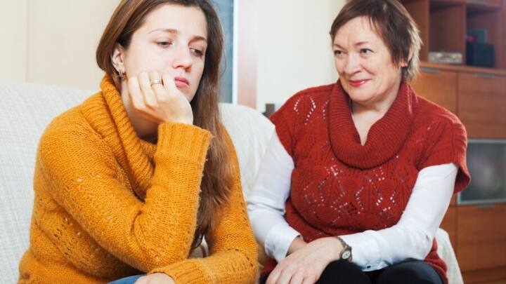 अपना पसंदीदा काम या अपना कोई शौक सीखना शुरू करें जैसे पेंटिंग करना, लिखना, पढ़ना,लोगों से बात करना, अपनी रुचि के बारे में बताना आदि.