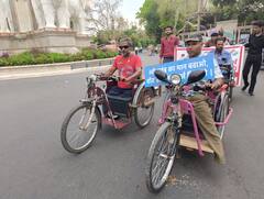 In Pics: कोटा में दिव्यांगों ने रैली निकाल कर दिया 100 प्रतिशत मतदान का संदेश, देखें तस्वीरें