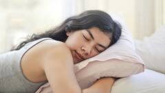 Sleeping Side : झोपताना कोणत्या बाजूला झोपावे?जाणून घ्या!