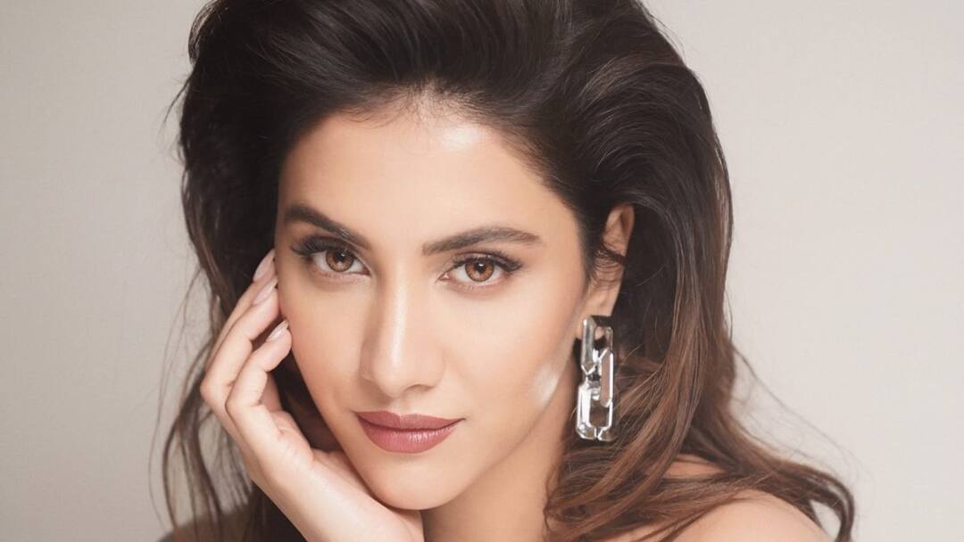 Rukmini Maitra: হ্যাক করেছিলেন রুক্মিণীর ফেসবুক প্রোফাইল, কে এই নিশা? Rukmini Maitra shares her new film update with Jeet named Boomerang know in details Rukmini Maitra: হ্যাক করেছিলেন রুক্মিণীর ফেসবুক প্রোফাইল, কে এই নিশা?