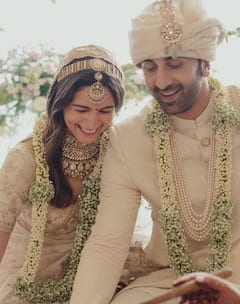 11 साल की उम्र में ही Ranbir Kapoor को दिल दे बैठीं थीं Alia Bhatt, बेहद फिल्मी है दोनों की लव स्टोरी