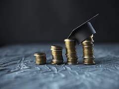 पढ़ाई के लिए लेना है एजुकेशन लोन तो जान लें कौन से बैंक दे रहे सबसे सस्ता ऑफर