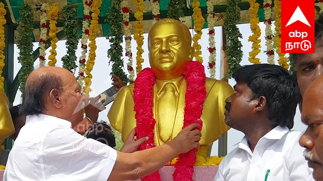 அம்பேத்கரின் 134-ஆவது பிறந்தநாள்: ராமதாஸ் மாலை அணிவித்து மரியாதை