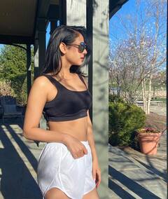 Sonal Chauhan PHOTO: સોનલ ચૌહાણે અમેરિકામાં બતાવી કિલર સ્ટાઈલ, તસવીરો વાયરલ