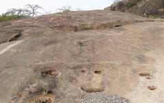 Navratri 2024: बस्तर में हुआ था महिषासुर का वध, चट्टानों पर आज भी मौजूद है माता के पदचिह्न, देखें तस्वीरें