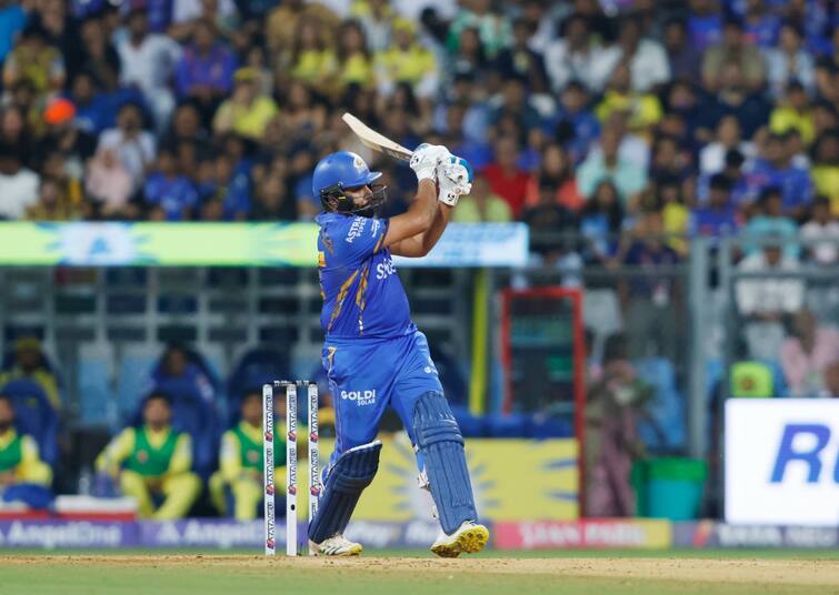 rohit-sharma-becomes-first-ever-indian-and-asian-batsman-to-hit-500-sixes-in-t20-cricket MI vs CSK: ટી20મા 500 સિક્સર મારનાર પ્રથમ એશિયાઈ ખેલાડી બન્યો હિટમેન, રોહિતે ડી વિલિયર્સ જેવા દિગ્ગજોને છોડ્યા પાછળ