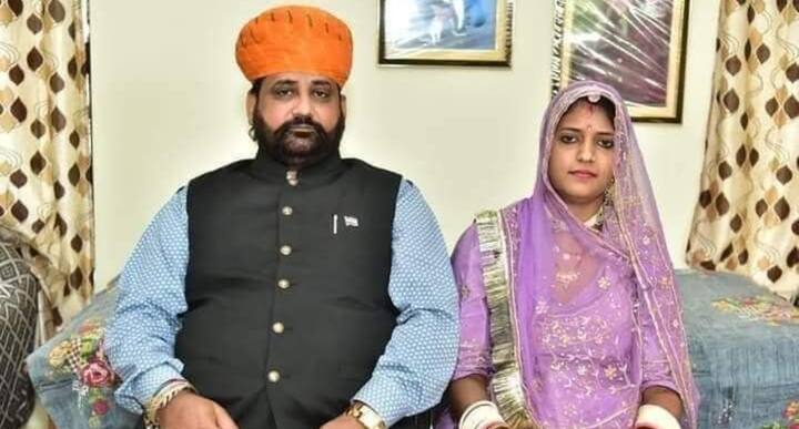Sukhdev Singh Gogamedi Wife Shiladevi Detained Before Kshatriya Mahasanmelan in Rajkot Rajkot News: सुखदेव सिंह गोगामेड़ी की पत्नी को पुलिस ने हिरासत में लिया, क्षत्रिय महासम्मेलन में शामिल होने से पहले कार्रवाई