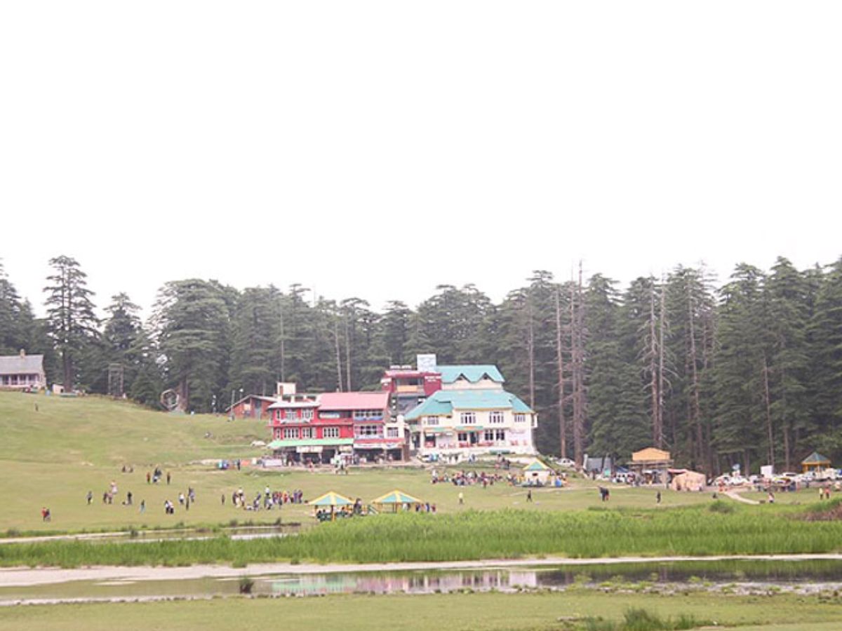 Travel : मुलांचा हट्ट.. आईबाबांचा उत्साह ! बजेट असेल 5000 रुपये, तर उन्हाळी सुट्टीतली पिकनिक होईल Memorable!