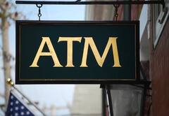 Cash Withdrawal: ATMમાંથી ફાટેલી નોટ નીકળે તો શું કરવું જોઇએ?