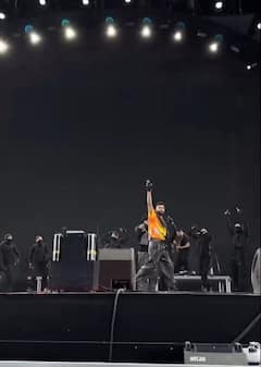 AP Dhillon Breaks His Guitar On Coachella Stage, Netizens Ask 'Ban Gaya Cool?'