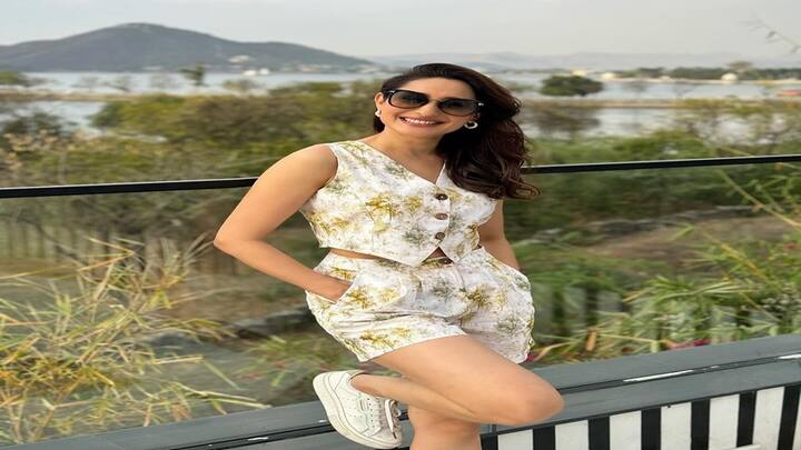 Pragya Jaiswal PHOTO: પ્રજ્ઞા જયસ્વાલના અવારનવાર સોશિયલ મીડિયા પર હોટ અને બોલ્ડ ફોટા વાયરલ થતા રહે છે. હાલમાં કેટલીક તસવીરો સામે આવી છે.