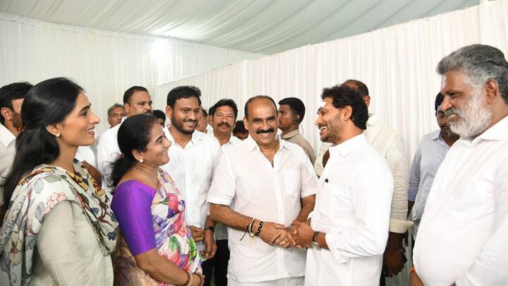 స్థానిక నేతలతో సీఎం జగన్ మంతనాలు
