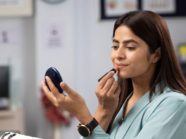 4. Picking a lipstick that matches your lip shade for that ‘no makeup makeup’ finish (Image source: getty images)