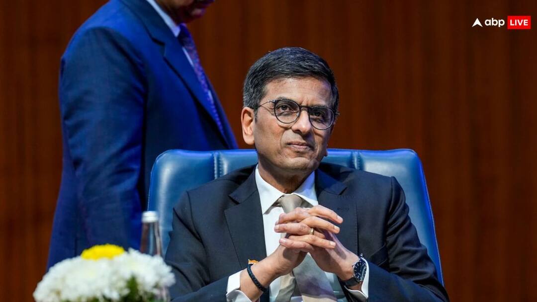 CJI Chandrachud: 'हम आपके साथ हैं...' लोकसभा चुनाव से पहले 21 जजों ने CJI चंद्रचूड़ को लिखा पत्र, जानें क्या कहा Retired Judges Letter To CJI DY Chandrachud said few powers wanted to weaken judicial system read what is in letter CJI Chandrachud: 'हम आपके साथ हैं...' लोकसभा चुनाव से पहले 21 जजों ने CJI चंद्रचूड़ को लिखा पत्र, जानें क्या कहा