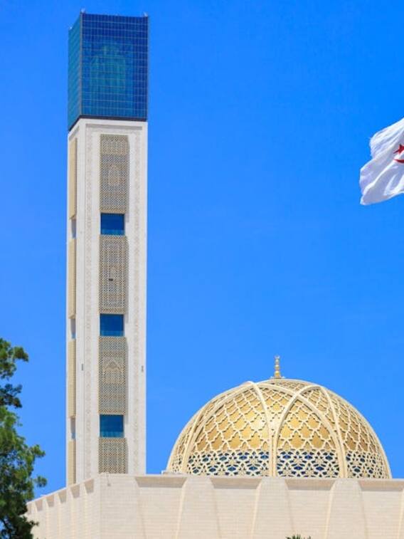 कुतुब मीनार से भी ऊंची है इस मस्जिद की मीनार ...