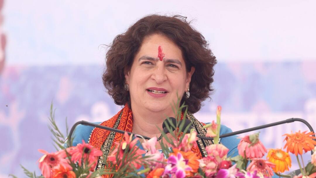 Rajasthan Lok Sabha Election 2024: 'पीएम मोदी कुछ समझ नहीं पा रहे या फिर...', सिरोही में प्रियंका गांधी का तंज Rajasthan Lok Sabha Election 2024 Priyanka Gandhi Taunt On BJP and PM Narendra Modi In Sirohi Rally Congress Candidate Vaibhav Gehlot ANN Rajasthan Lok Sabha Election 2024: 'पीएम मोदी कुछ समझ नहीं पा रहे या फिर...', सिरोही में प्रियंका गांधी का तंज