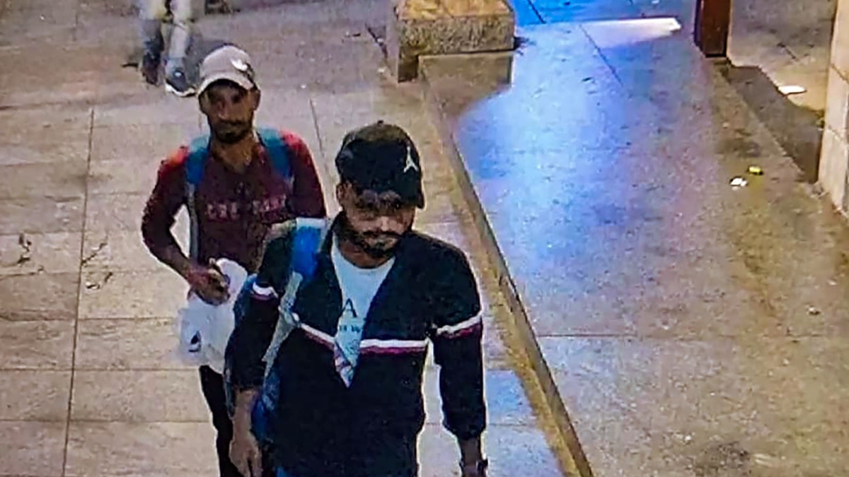 सलमान के घर के बाहर फायरिंग: 5 बजे पकड़ी लोकल, फिर लिया ऑटो, CCTV फुटेज में दिखे आरोपी