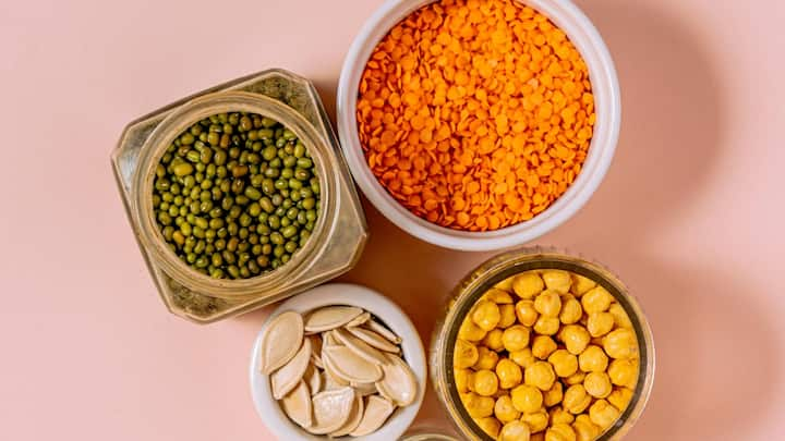 Pulses In Your Diet : तुमच्या आहारात पुढील डाळींचा समावेश करून तुम्ही वजन झपाट्याने कमी करू शकता.