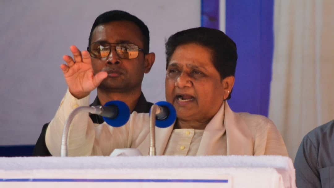 BSp Chief Mayawati promise says we come to government make Western UP separate state Watch Video Watch: मायावती का बड़ा वादा, कहा- 'सरकार में आए तो पश्चिमी यूपी को अलग राज्‍य बनाएंगे'