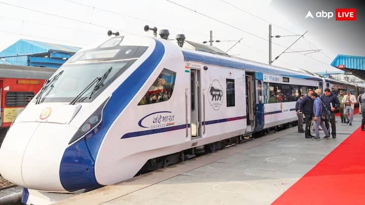 Vande Bharat express creates Record and served over 2 Crore People in 5 years says indian railways Indian Railways: वंदे भारत एक्सप्रेस ने बनाया रिकॉर्ड, 5 साल में बन गई लोगों की पसंद