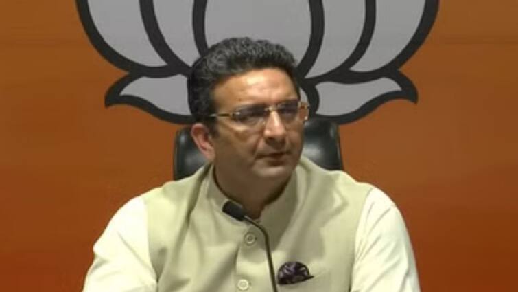  Delhi HC Orders Removing Of Defamatory Content material In opposition to Gaurav Bhatia From Social Media