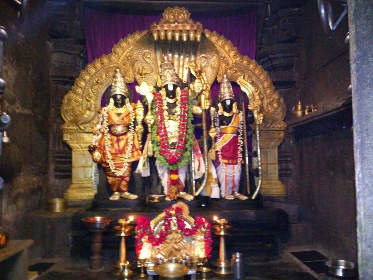 Travel: Unique temple of Shri Ram!  Lord Ram fulfilled Parashuram's wish, gave place to Sita on his right side, visit on the occasion of Ram Navami