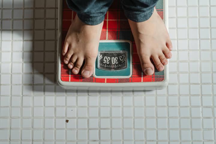 Other causes of obesity: Bad lifestyle: Lifestyle is considered to be the biggest reason behind the increasing problem of obesity.  (Photo credit: Pexel.com)