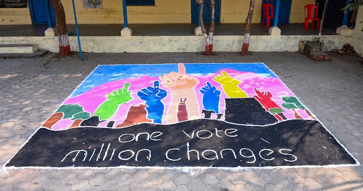 इस बार कुल सात चरणों में लोकसभा चुनाव कराए जा रहे हैं, जिसके बाद 4 जून को चुनावी नतीजे सामने आएंगे.