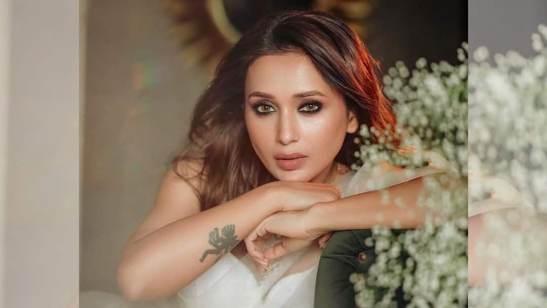 Mimi Chakraborty: 'এই জন্য আমি আজও সিঙ্গেল...', হঠাৎ কেন বললেন মিমি চক্রবর্তী? Mimi Chakraborty Alaap Promotion viral Video says the reason for being single Mimi Chakraborty: 'এই জন্য আমি আজও সিঙ্গেল...', হঠাৎ কেন বললেন মিমি চক্রবর্তী?