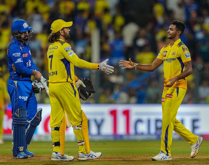 গিলক্রিস্ট বলেছেন, 'ওর এই কথা থেকে মনে হচ্ছে দলে সমর্থন পাচ্ছে না। হার্দিকের এই মুহূর্তের মানসিক অবস্থা ফুটে উঠছে এই কথায়।'