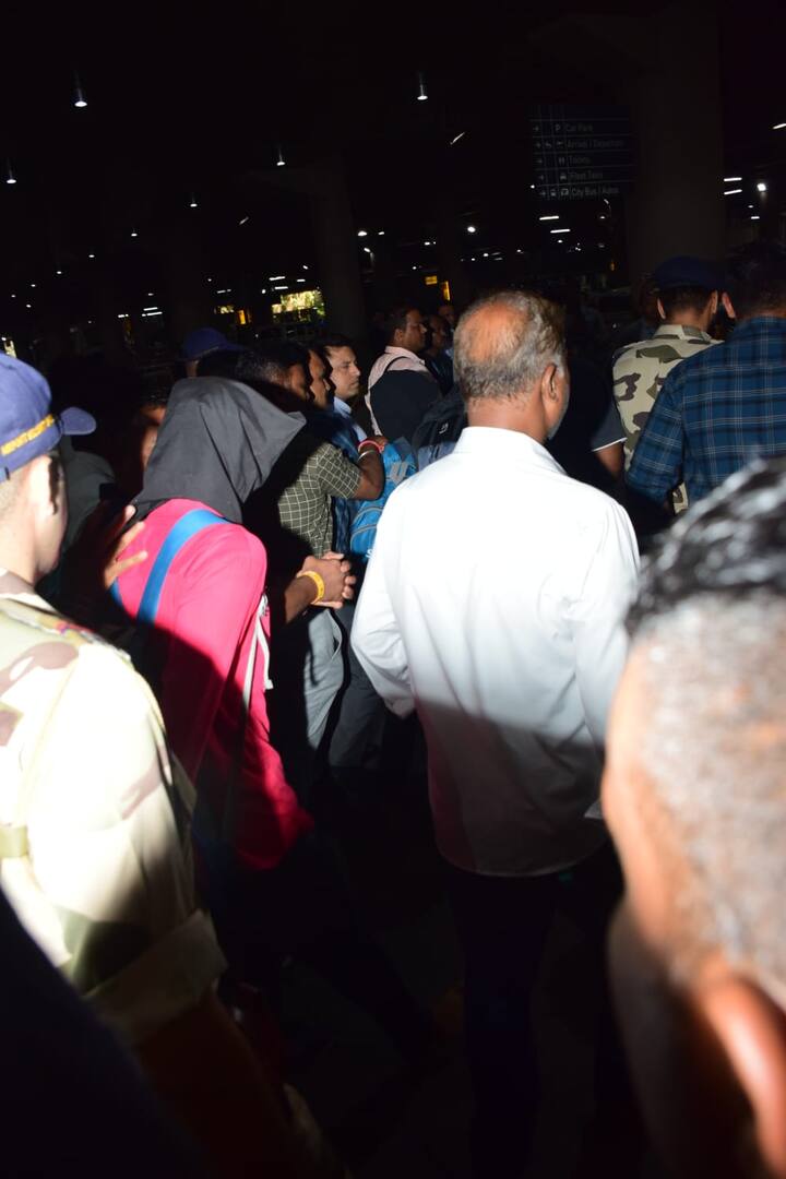 અગાઉ કચ્છ-પશ્ચિમના ડેપ્યુટી ઈન્સ્પેક્ટર જનરલ મહેન્દ્ર બગડિયાએ કહ્યું હતું કે પ્રાથમિક તપાસમાં જાણવા મળ્યું છે કે સાગર અને વિકી બંનેને લોરેન્સ બિશ્નોઈની ગેંગ દ્વારા ફાયરિંગની ઘટનાને અંજામ આપવા માટે રાખવામાં આવ્યા હતા. બગડિયાના કહેવા પ્રમાણે, જ્યારે સાગરે ખાનના ઘરે ગોળીબાર કર્યો ત્યારે વિકી ગેંગના સભ્યોના સંપર્કમાં હતો. તેણે જણાવ્યું હતું કે બંને લોકોએ ગુનો સ્વીકારી લીધો છે.