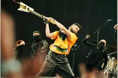 AP Dhillon ਦੇ ਕੋਚੇਲਾ ਸ਼ੋਅ 'ਚ ਗਿਟਾਰ ਭੰਨਣ 'ਤੇ ਫੈਨਜ਼ ਦਾ ਫੁੱਟਿਆ ਗੁੱਸਾ, ਬੋਲੇ- 'ਇਹਨੂੰ ਤਾਂ ਸਾਜ਼ ਦੀ ਕਦਰ ਨਈਂ...'