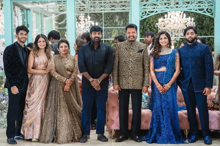 நடிகர் விஜய் சேதுபதி கலந்து கொண்டார்.