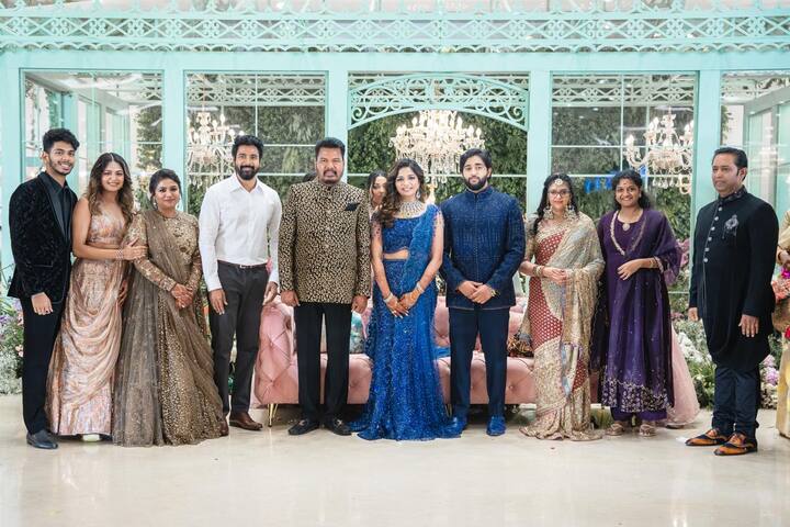 நடிகர் சிவகார்த்திகேயன் தனது மனைவியுடன் வருகை தந்திருந்தார்.