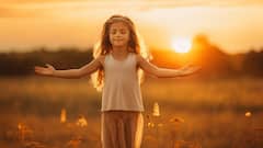 आप चाहते हैं कि आपका बच्चा हमेशा खुश रहे? अपनाएं ये पेरेंटिंग टिप्स