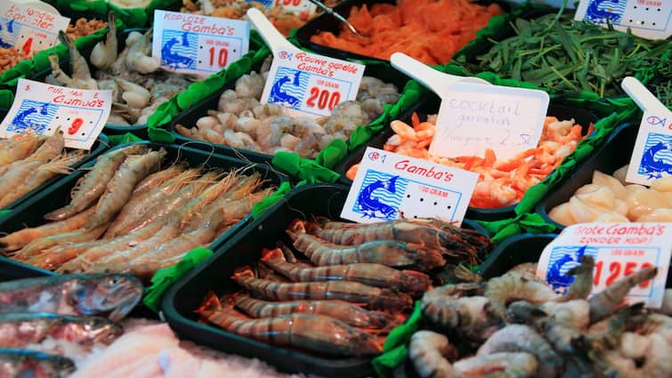 eating seafood frequently can increase the risk of  forever chemicals exposure Seafood: సీ ఫుడ్ ఎక్కువగా తింటున్నారా? అయితే, మీరు రిస్క్‌లో పడ్డట్లే?