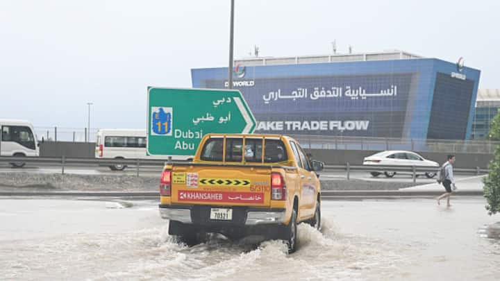 Many roads and other areas lack drainage given the lack of regular rainfall, causing flooding.(Image source: Getty)