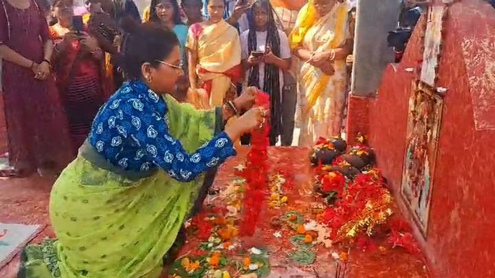 'রাম কবে বিজেপির হল ? রাম সীতা লক্ষণ হনুমানজি সকলের', পুজো সেরেই প্রশ্ন হুগলি তৃণমূল প্রার্থী রচনা বন্দ্যোপাধ্যয়ের।