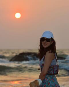 Summer Sundresses: गर्मी के मौसम में सेलेब्रिटीज भी की पहली पसंद है इस तरह की ड्रेसेज