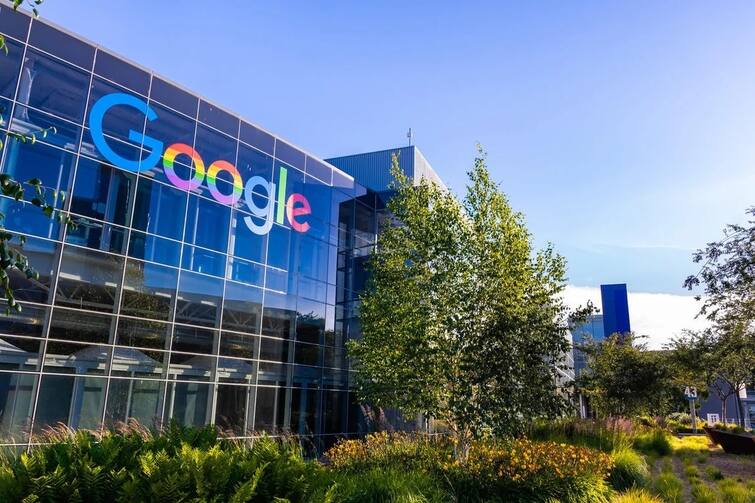 9 employees of Google were arrested because of this, now there is a threat to the job Google Employees Arrest: ગૂગલના 9 કર્મચારીઓની આ કારણે કરાઇ ધરપકડ, હવે નોકરી પર તોળાઇ રહ્યું છે જોખમ